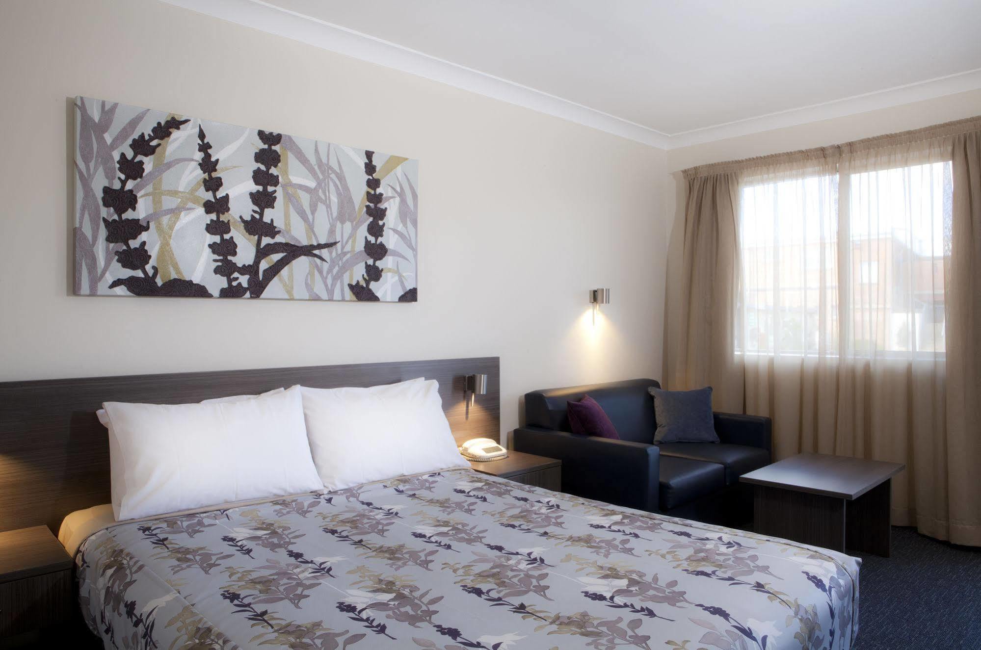 Narellan Motor Inn Eksteriør billede